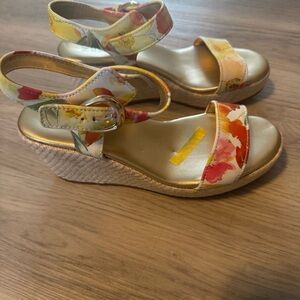 Naturalizer Stella Wedge Sandals In Sunlight Floral Size 7W